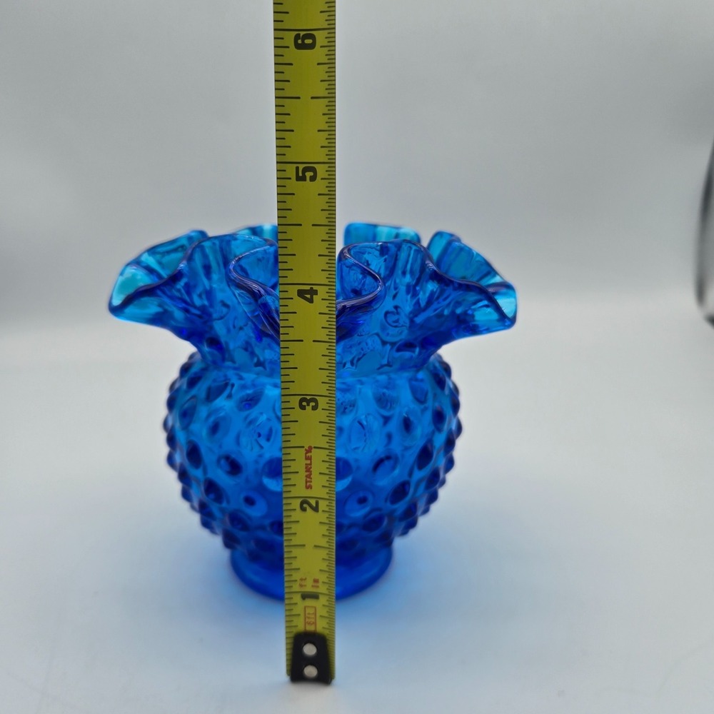 Vintage 1970s Fenton Hobnail Vase Ruffled Double Crimped Colonial Blue 4.25" - Picture 10 of 11